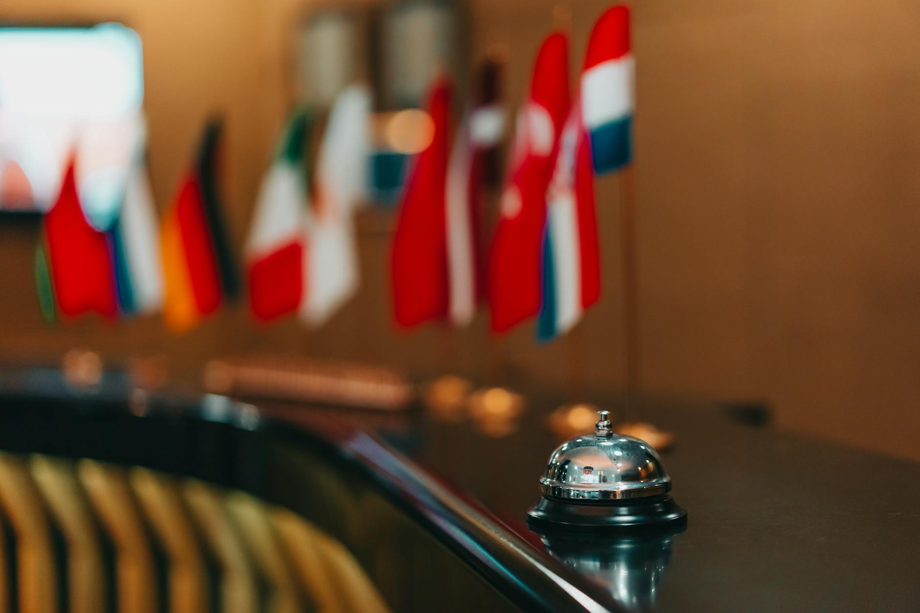How to Choose the Best AI Consultant for Hotels